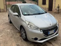 Usata Peugeot 208 Business-Line 68 CV (50 kW) 2015 Utilitaria