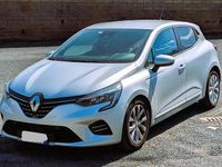 Usata Renault Clio V 101 CV (74 kW) 2022 Grigio Berlina
