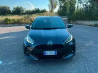 Usata Toyota Yaris Business Edition 72 CV (52 kW) 2023 Grigio Utilitaria