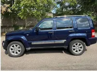 Używany Jeep Cherokee Overland 200 KM (147 kW) 2012 Niebieski SUV