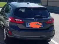 Usata Ford Fiesta 75 CV (55 kW) 2017 Grigio Utilitaria