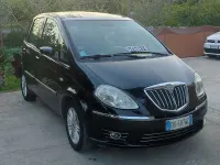 Usata Lancia Musa 90 CV (66 kW) 2009 Nero Monovolume