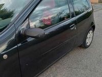Usata Fiat Punto 80 CV (58 kW) 2005 Nero Utilitaria