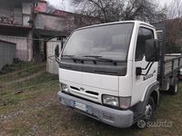 Usata Nissan Cabstar 2002 Bianco Pick-up