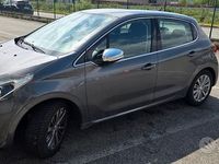 Usata Peugeot 208 83 CV (61 kW) 2019 Grigio Utilitaria