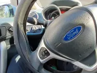 Usata Ford Fiesta 70 CV (51 kW) 2010 Bianco Berlina