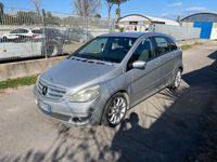 Usata Mercedes B180 108 CV (79 kW) 2008 Argento Monovolume
