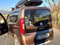 Usata Fiat Doblò Trekking 120 CV (88 kW) 2016 Marrone Monovolume