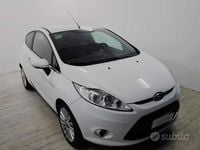 Usata Ford Fiesta Titanium 82 CV (60 kW) 2009 Utilitaria
