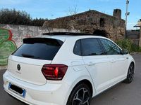 Usata VW Polo R-line 80 CV (58 kW) 2019 Bianco Utilitaria