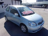 Usata Toyota Yaris Sol 75 CV (55 kW) 2005 Grigio Utilitaria