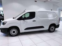Gebraucht Opel Combo S 131 PS (96 kW) 2023 Weiß Van / Kleinbus