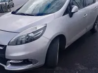 Käytetty Renault Scenic E-Tech 110 HP (80 kW) 2012 Harmaa Sedan