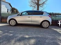 Usata Opel Corsa Edition 75 CV (55 kW) 2011 Grigio Utilitaria