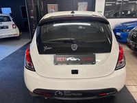 Usata Lancia Ypsilon 69 CV (50 kW) 2023 Bianco Utilitaria
