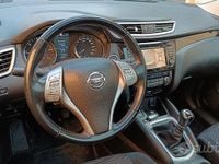 Usata Nissan Qashqai N-Connecta 110 CV (80 kW) 2016 Grigio SUV