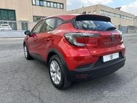 Usata Renault Captur Evolution 101 CV (74 kW) 2024 Rosso SUV