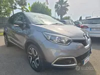 Usata Renault Captur 90 CV (66 kW) 2014 Grigio SUV
