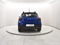 Second-hand Dacia Sandero Comfort 101 CP (74 kW) 2023 Albastru Berlinǎ