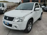 Usata Suzuki Grand Vitara 106 CV (77 kW) 2012 Bianco SUV