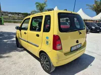 Usata Opel Agila Club 58 CV (42 kW) 2002 Giallo Monovolume