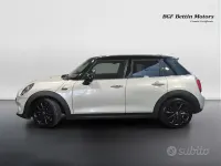 Usata Mini Cooper D 116 CV (85 kW) 2019 Bianco Utilitaria