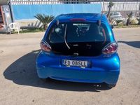 Usata Toyota Aygo 68 CV (50 kW) 2010 Blu Utilitaria
