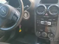 Usata Opel Corsa 75 CV (55 kW) 2013 Utilitaria
