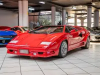 Usata Lamborghini Countach 455 CV (334 kW) 1990 Rosso Coupé