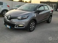 Usata Renault Captur Zen 90 CV (66 kW) 2016 Grigio SUV