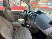 Usata Renault Kangoo 115 CV (84 kW) 2009 Grigio Berlina