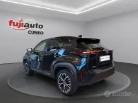 Usata Toyota Yaris Cross Lounge 116 CV (85 kW) 2022 Nero SUV