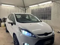 Usata Ford Fiesta 97 CV (71 kW) 2009 Bianco Berlina