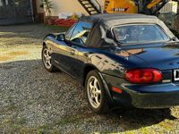 Usata Mazda MX5 110 CV (80 kW) 1998 Montego blue Cabrio