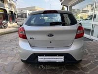 Usata Ford Ka Plus 71 CV (52 kW) 2018 Argento Utilitaria