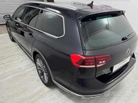 Usata VW Passat R-line 122 CV (89 kW) 2021 Nero Station wagon
