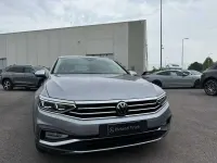 Usata VW Passat 200 CV (147 kW) 2024 Grigio Station wagon