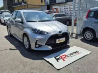 Usata Toyota Yaris Hybrid Style 92 CV (67 kW) 2023 Grigio Berlina
