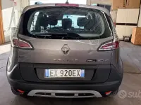 Usata Renault Scénic XMOD 110 CV (80 kW) 2014 Grigio Monovolume