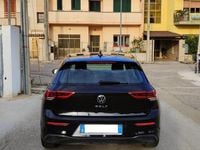 Usata VW Golf VIII Life 116 CV (85 kW) 2022 Nero Berlina