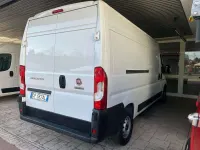 Usata Fiat Ducato 140 CV (102 kW) 2023 Bianco pastello Furgone