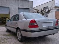 Usata Mercedes C180 Classic 122 CV (89 kW) 1997 Grigio Berlina