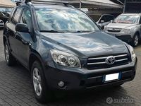 Usata Toyota RAV4 Sol 136 CV (100 kW) 2007 Grigio SUV
