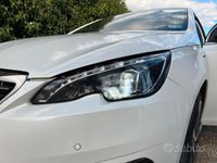 Usata Peugeot 308 GT-line 120 CV (88 kW) 2015 Bianco Berlina