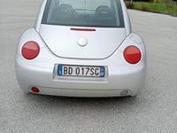 Usata VW New Beetle 90 CV (66 kW) 1999 Grigio Utilitaria