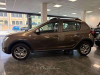 Usata Dacia Sandero Stepway 101 CV (74 kW) 2020 Marrone Berlina