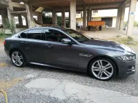 Usata Jaguar XE 180 CV (132 kW) 2017 Grigio Berlina