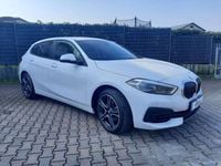 Usata BMW 118 Advantage 140 CV (102 kW) 2022 Bianco Utilitaria