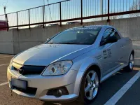 Usata Opel Tigra 90 CV (66 kW) 2005 Cabrio