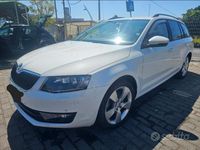 Usata Skoda Octavia G-TEC Executive 110 CV (80 kW) 2015 Bianco Station wagon